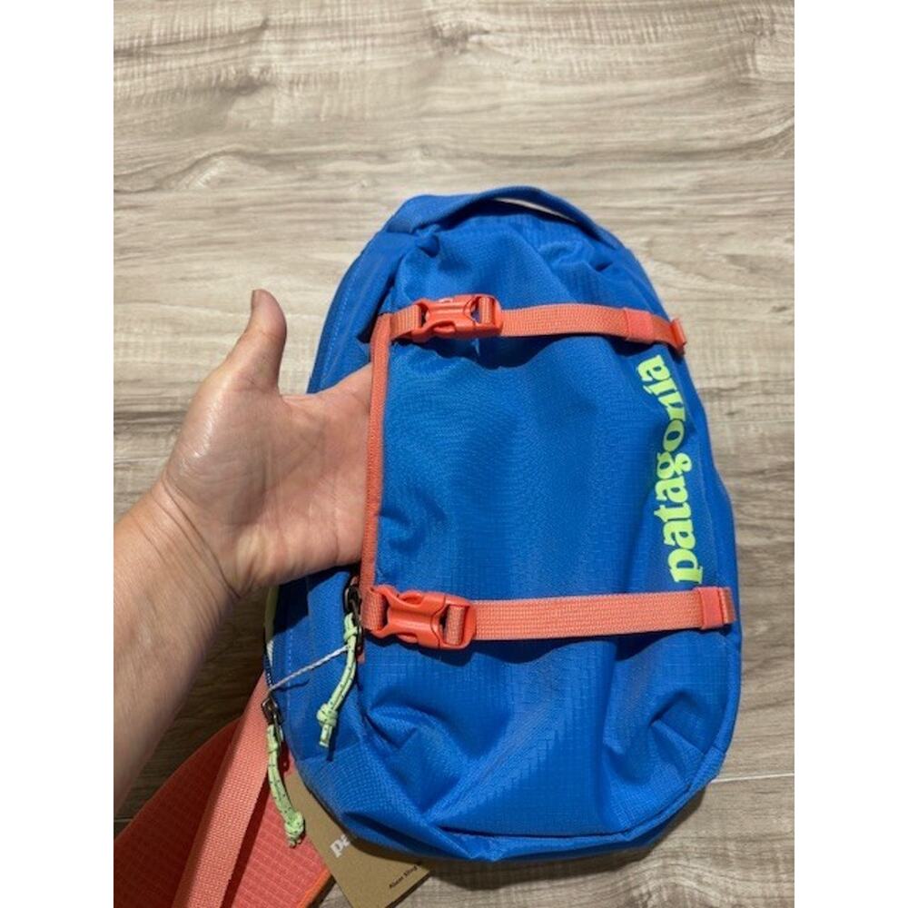 NWT Patagonia Atom Padded Strap Sling Crossbody- Vessel Blue - Bag - Picture 3 of 8